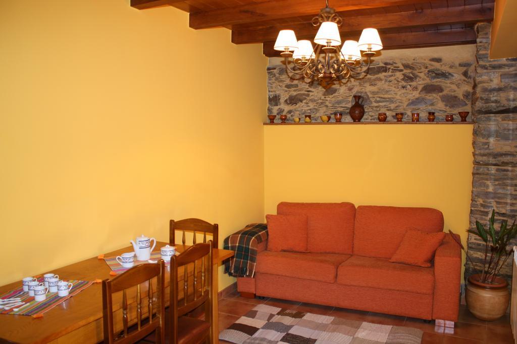 סנטה אאולליה דה אוסקוס Apartamentos Rurales Veredas חדר תמונה