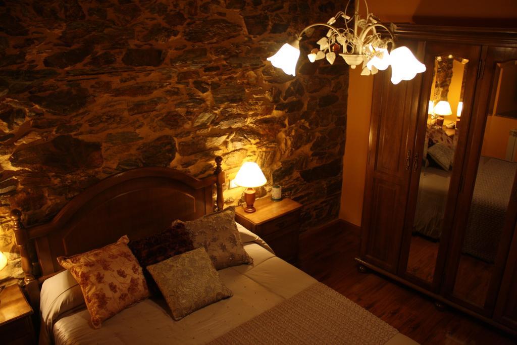 סנטה אאולליה דה אוסקוס Apartamentos Rurales Veredas מראה חיצוני תמונה